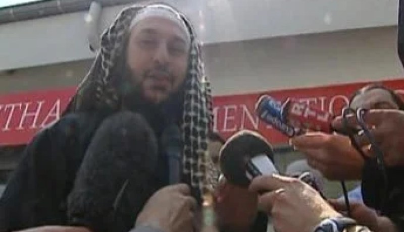 الجزائري حباج يحمل فرنسا لتعديل قانون الأسرة