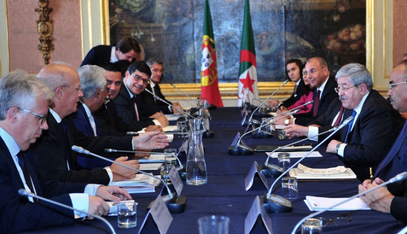 بالصور.. التوقيع على 13 إتفاقية تعاون بين الجزائر والبرتغال