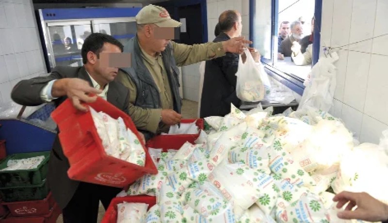 حليب الاكياس يسوق مؤقتا في تعبئة جديدة