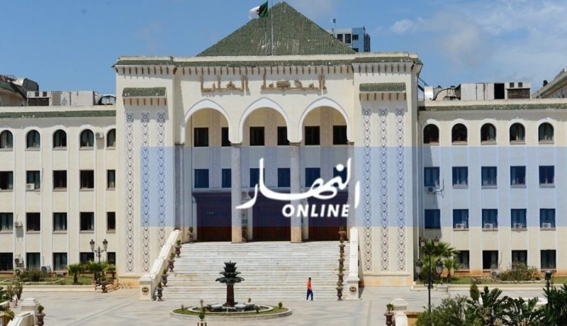 ترقية 1982 قاض وترسيم 447 آخرين متمرنين