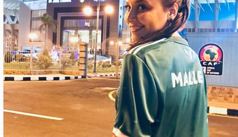 سهيلة معلم تساند المنتخب الوطني من ملعب الدفاع الجوي
