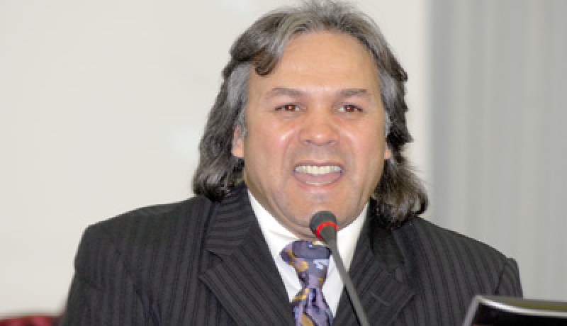 ''…نريــــــد مـــــــاجــــــر رئيـــســـــــــا للفـــــــــــاف''