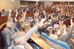 نواب المجلس الشعبي الوطني يشرعون في التصويت على 3 مشاريع وقوانين