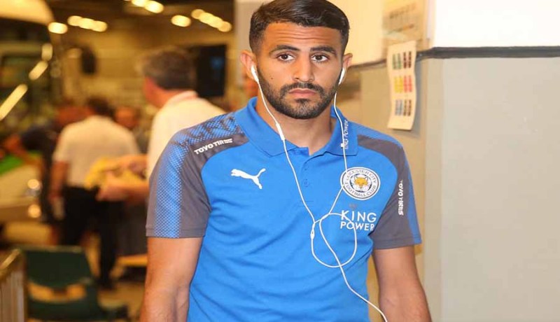 محرز يتدرب مع ليستر بـ110 % من إمكانياته ولا يركز على الإشاعات