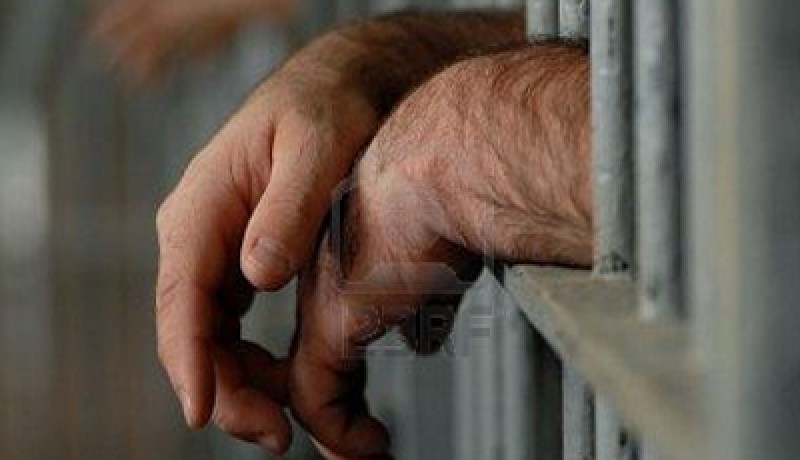 شاب يدفع حياته ثمنا لمنع صاحب طاولة بيع السجائر من ترويج المخدرات بميناء فوكة 