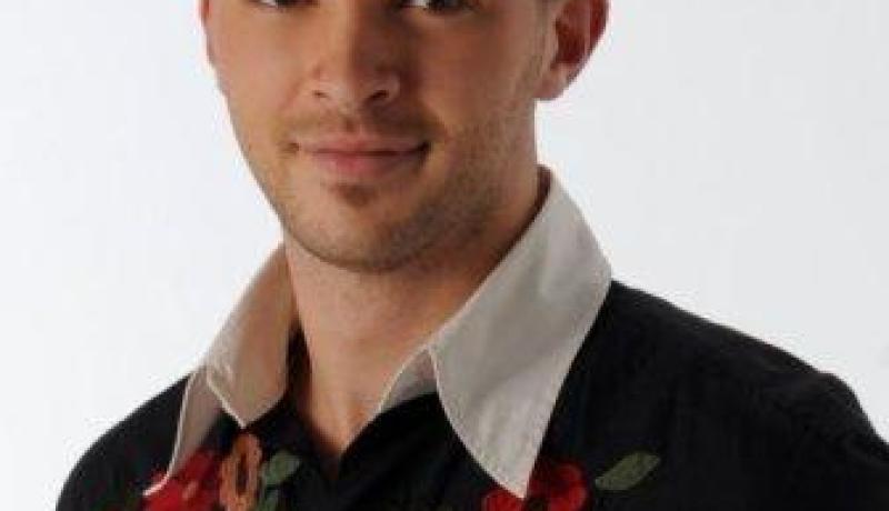 ستار أكاديمي يستثمر في أزمة الجزائر- مصر