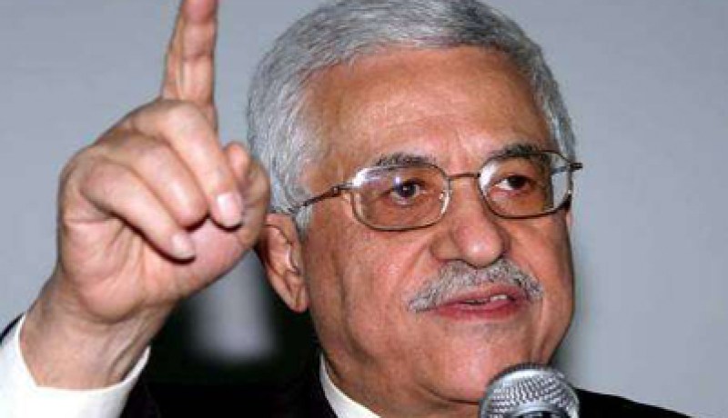 محمود عباس يؤكد على عدم التفريط بحق عودة اللاجئين الفلسطينيين إلى أرضهم
