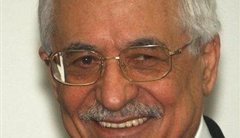 عباس يجري اتصالات لتجنيب المخيمات الفلسطينية في سوريا الصراع الداخلي السوري