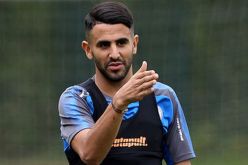 بالفيديو.. محرز يقدم دروسا في المراوغة