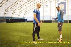 بالفيديو..محرز يلقن نجم الفريستايل فن ترويض الكرة