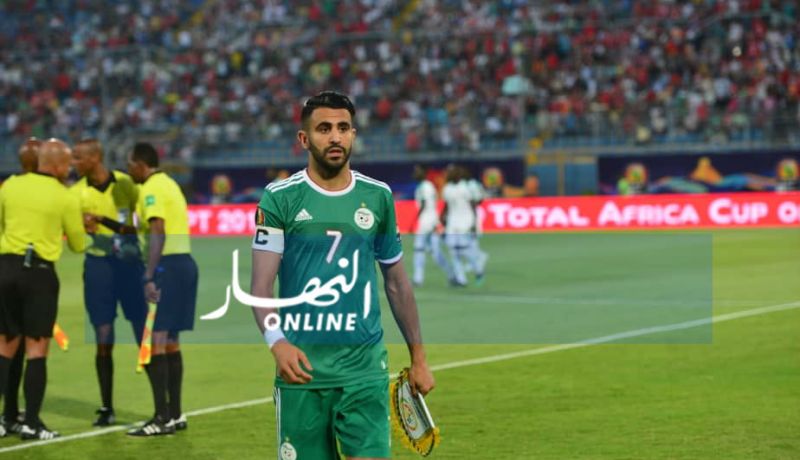 محرز يرد المنتقدين: “نحن نلعب كرة قدم” !