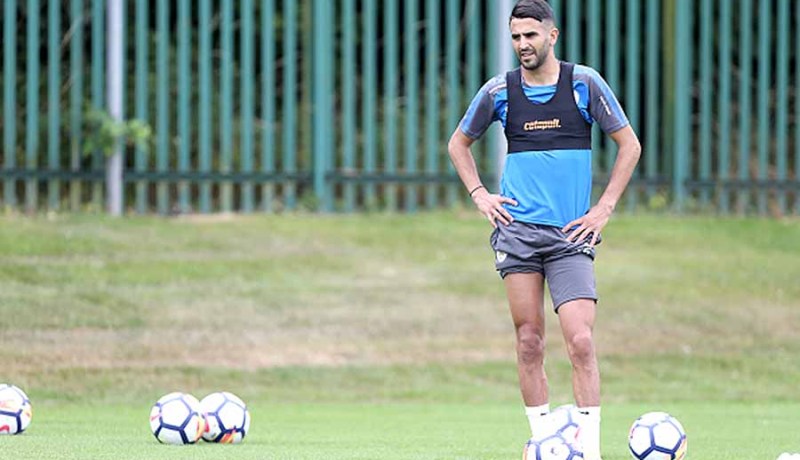 روما يدخل بقوة لضم محرز وفينغر يبقي باب أرسنال مفتوحا أمامه