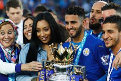 زوجة محرز تتعرض لمطاردة من مجموعة مقنعة بسبب رانييري ونتائج ليستر سيتي