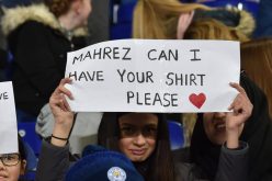 هكذا استقبلت جماهير ليستر سيتي محرز !