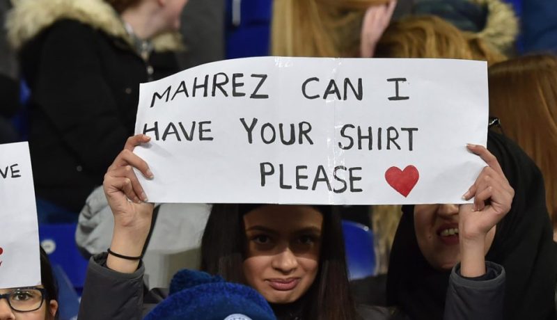 هكذا استقبلت جماهير ليستر سيتي محرز !