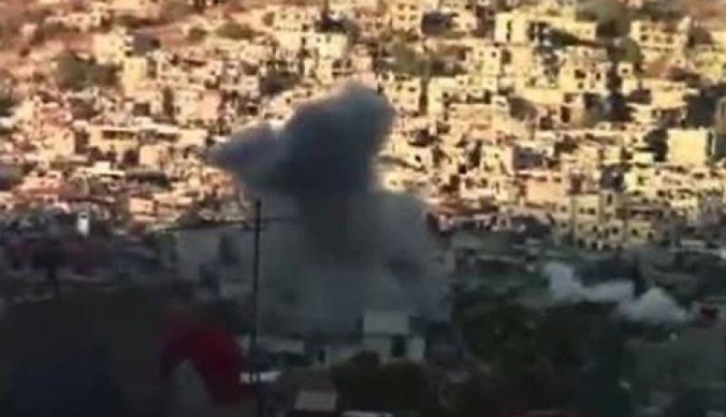 غارات جوية واشتباكات في ريف دمشق