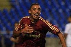 تشيلسي يتعاقد مع الظهير البرازيلي والاس