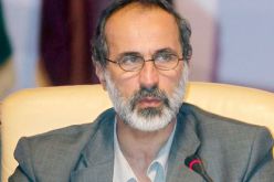 زعيم المعارضة السورية يدعو واشنطن الى اعادة النظر في ادراج النصرة على لائحة الارهاب