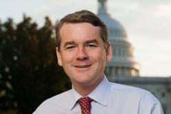 السيناتور الديمقراطي مايكل بينيت يُعلن ترشحه لانتخابات الرئاسة الأمريكية