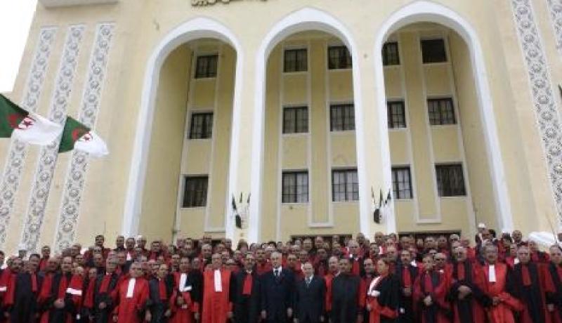 القضاة يطالبون بتأمين حمايتهم في المحاكم والمجالس القضائية