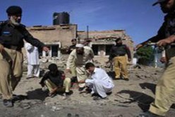 50 شخصا تحت أنقاض مصنع أدوية بعد انفجاره في باكستان