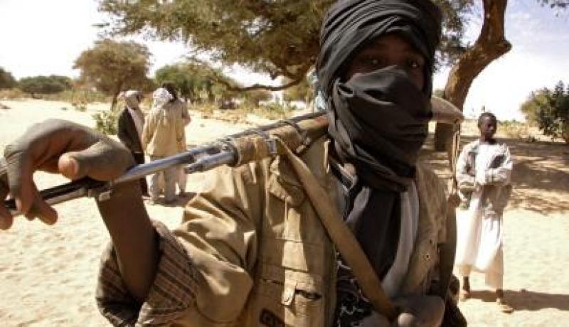 الجماعات الإرهابية في الساحل تفرج عن 3 جنود ماليين في تحالف غير معلن مع مالي