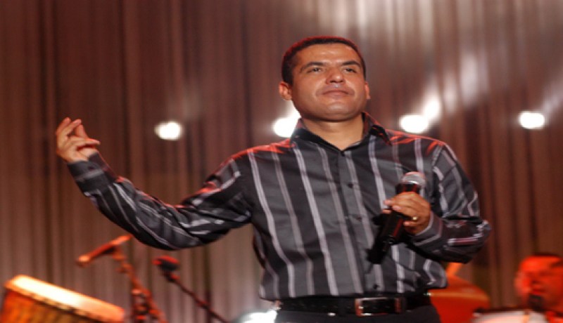 هكذا رفض مامي الغناء في عنابة بسبب 30 ألف أورو