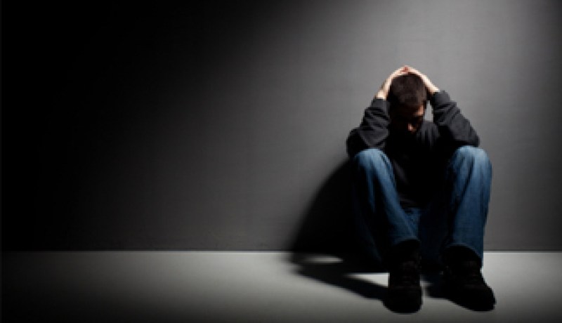 ضاع التزامي في بيت أضحى مرتعا لشياطين الإنس