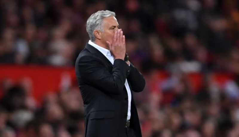 إدارة “اليونايتد” تتجه لإقالة “مورينيو” !