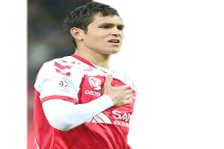 بوردو الفرنسي ينافس فولفسبورغ وسانت ايتيان على خطف ماندي هذا الصيف