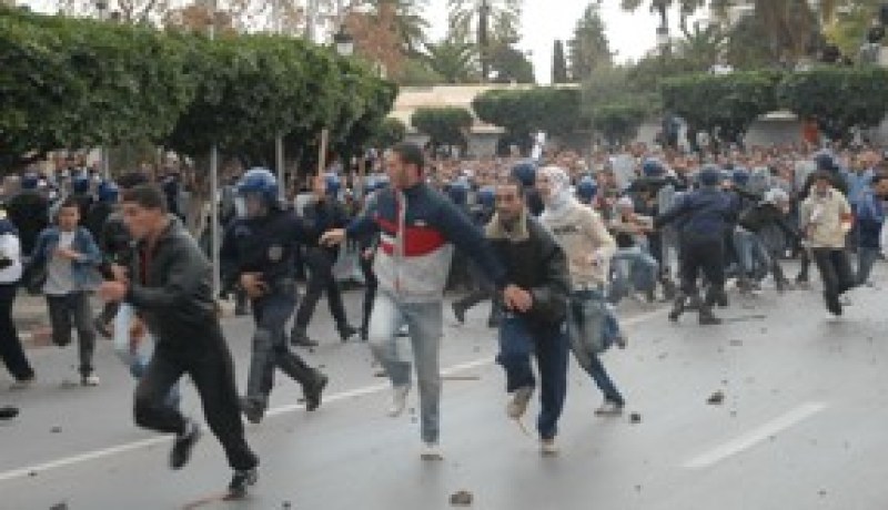 الموقوفون في مسيرات غزة دون محاكمة منذ 3 أشهر