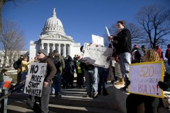 ثـورة الشعـوب تنتقـل إلى أمريكا