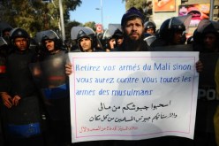 متظاهرون بالقاهرة:  لا لاستعمار مالي ولا لاستغلال الجزائر