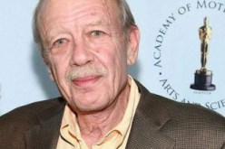 رحيل سيناريست جيمس بوند