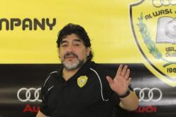 إلزام مارادونا بدفع 816 ألف دولار لوكيله السابق