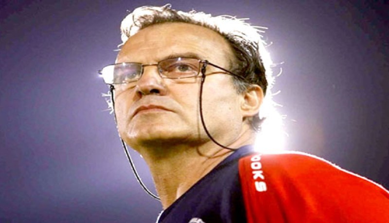 الأرجنتيني‮ ‬بيلسا والفرنسي‮ ‬لاكومب‮ ‬يدخلان سباق خلافة بن شيخة‮‬