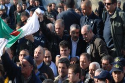 رواتب‮ ''‬محترمة‮'' ‬للقيام بالمعارضة‮!‬