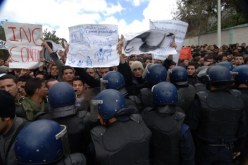 مسيرة نحو وزارة التعليم العالي‮ ‬للمطالبة برحيل حراوبية‮''‬