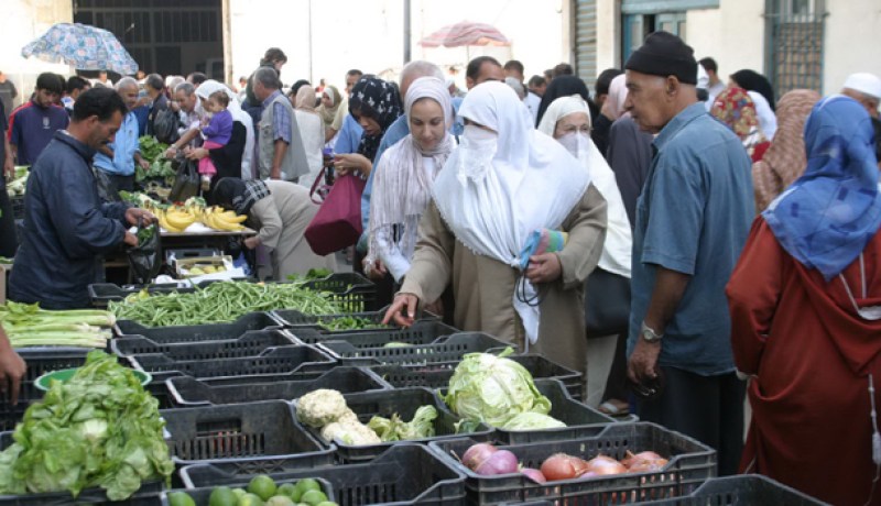 دواوين للحوم والخضر وتفعيل المساحات الكبرى والتعاونيات لحماية القدرة الشرائية