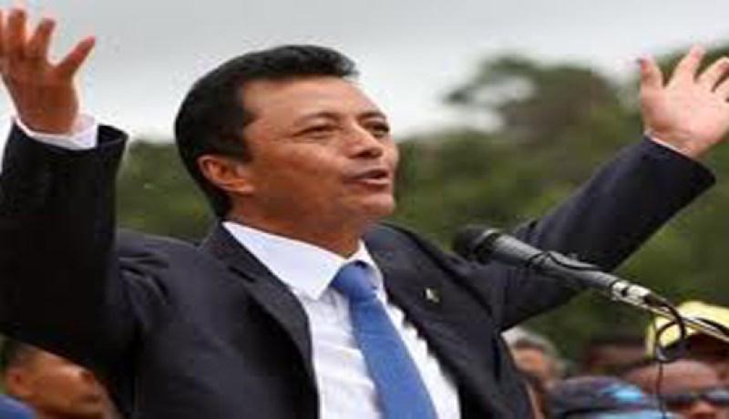 رئيس مدغشقر السابق يعلن انه سيعود إلى بلاده اليوم