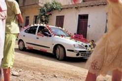 الظاهرة في انتشار كبير بالوادي : فتيات يحولن الأفراح إلى مناسبة لنهب الحلي والفساتين