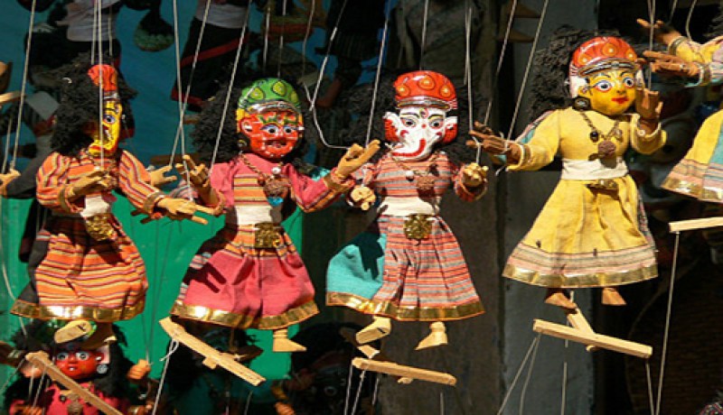 Les marionnettes رسالة إلى عرائس الڤـراڤوز