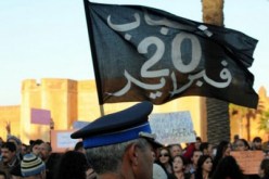 حركة شباب 20 فبراير تتظاهر من أجل حقوق الإنسان والشرطة المغربية تتدخل