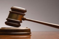 إيداع قاصر وشريكه الحبس لسطوهما على عشرة منازل في‮ ‬العاصمة