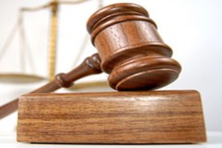 عام حبسا ل‮5 ‬مناصرين لمولودية الجزائر بتهمة حمل أسلحة بيضاء