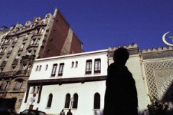 توجيه تهديدات بالقتل إلى إمام مسجد ليون
