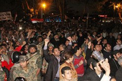 وقفة احتجاجية لآلاف المناصرين لفريق الأهلي أمام دار القضاء بالقاهرة