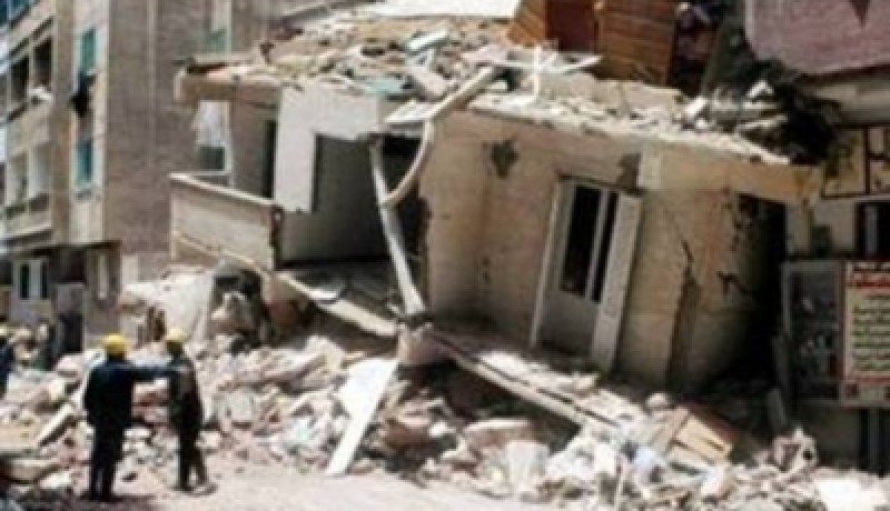وفاة 3 أشخاص وإصابة اثنين في انهيار منزل بمدينة الإسكندرية