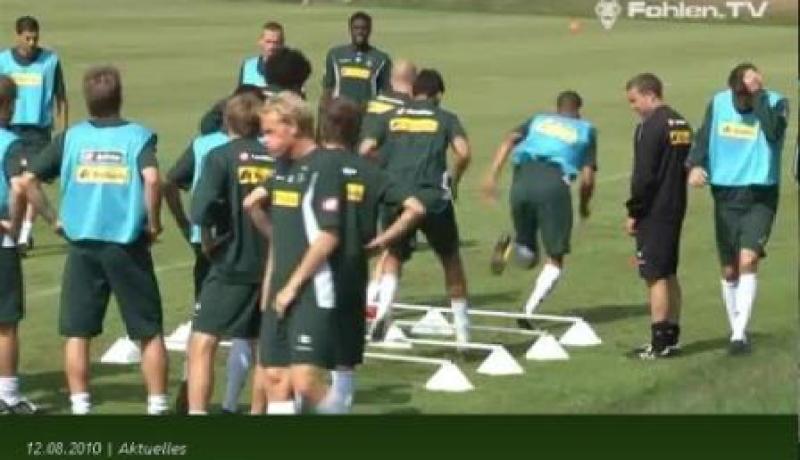 مطمور لم يغادر تربص “الخضر” بسبب الإصابة وروراوة يواصل الضحك على الشعب