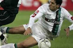 مطمور‮ ‬يفوز على الشادلي‮ ‬بثنائية ويقترب من الحفاظ على لقب دورة‮ ''‬وينتر كاب‮'' ‬الألمانية